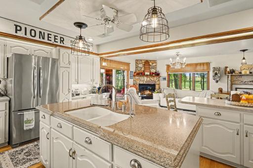 20258 380th Street, Le Center, MN 56057
