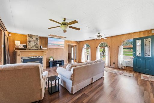 34641 Plum Hill Lane, Avon, MN 56310