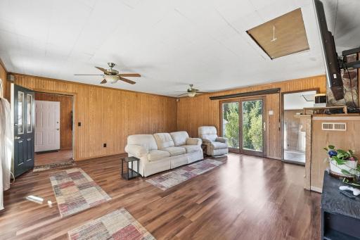 34641 Plum Hill Lane, Avon, MN 56310