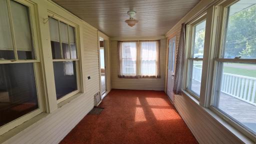 109 Hague Avenue N, Hollandale, MN 56045