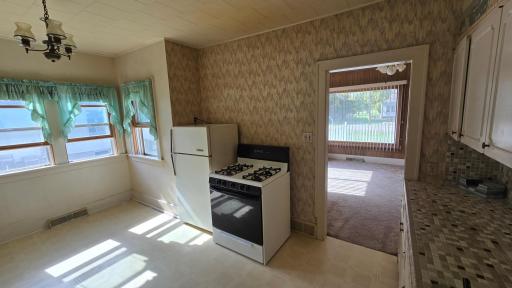 109 Hague Avenue N, Hollandale, MN 56045