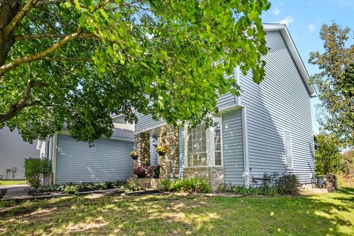 3229 Meadow Brook Place, Woodbury, MN 55125