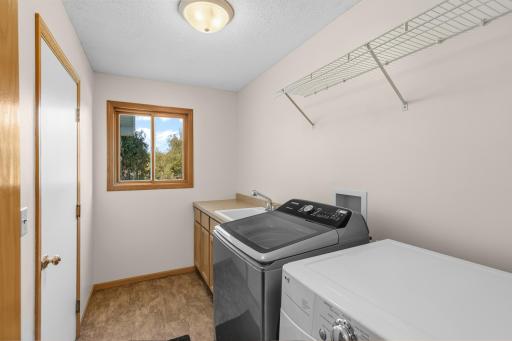 3229 Meadow Brook Place, Woodbury, MN 55125