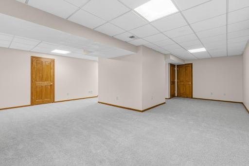 3229 Meadow Brook Place, Woodbury, MN 55125