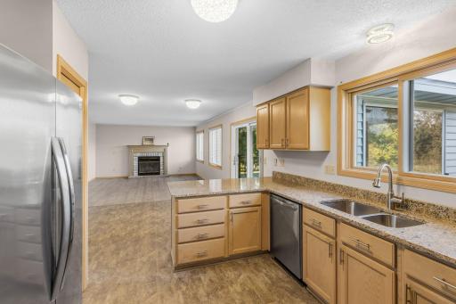 3229 Meadow Brook Place, Woodbury, MN 55125