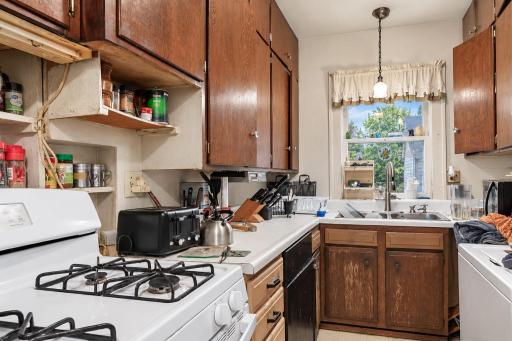 703 N Broad Street, Mankato, MN 56001