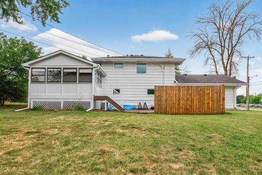 8616 34th Avenue N, New Hope, MN 55427