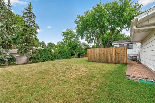 8616 34th Avenue N, New Hope, MN 55427