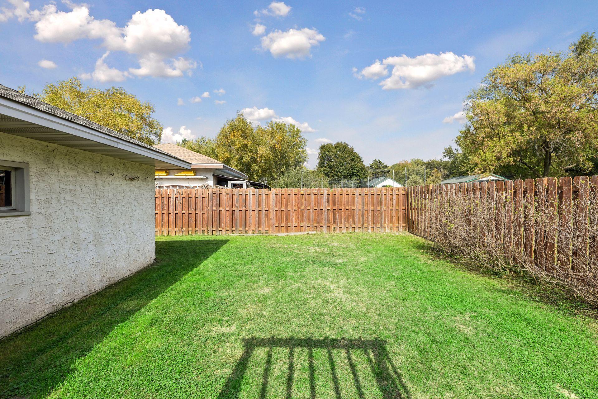 Side Lawn for gardening or Entertainment