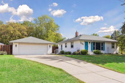 2128 Cohansey Boulevard, Roseville, MN 55113