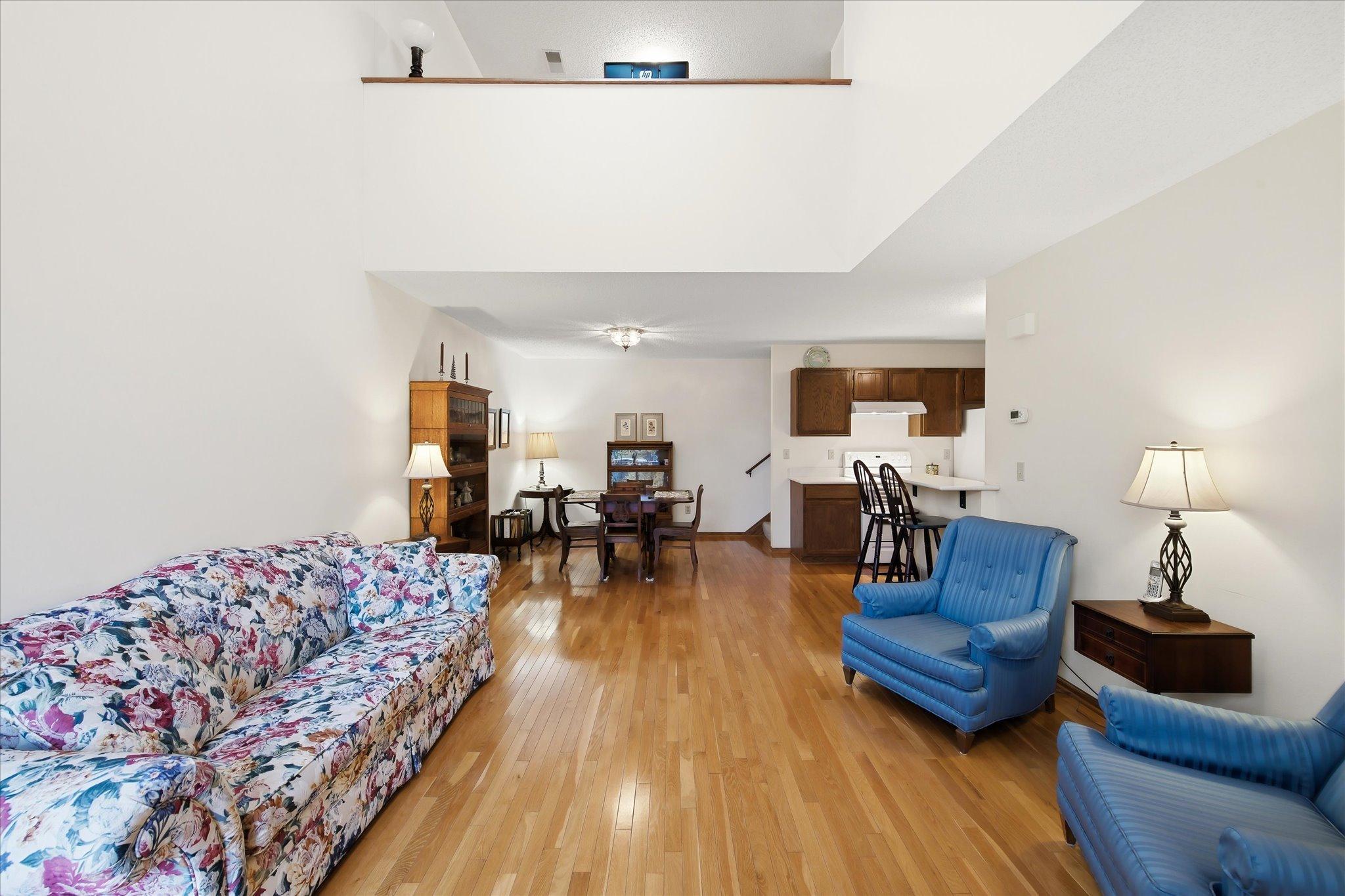08-223 Primrose Ct [3478700]- 008.jpg