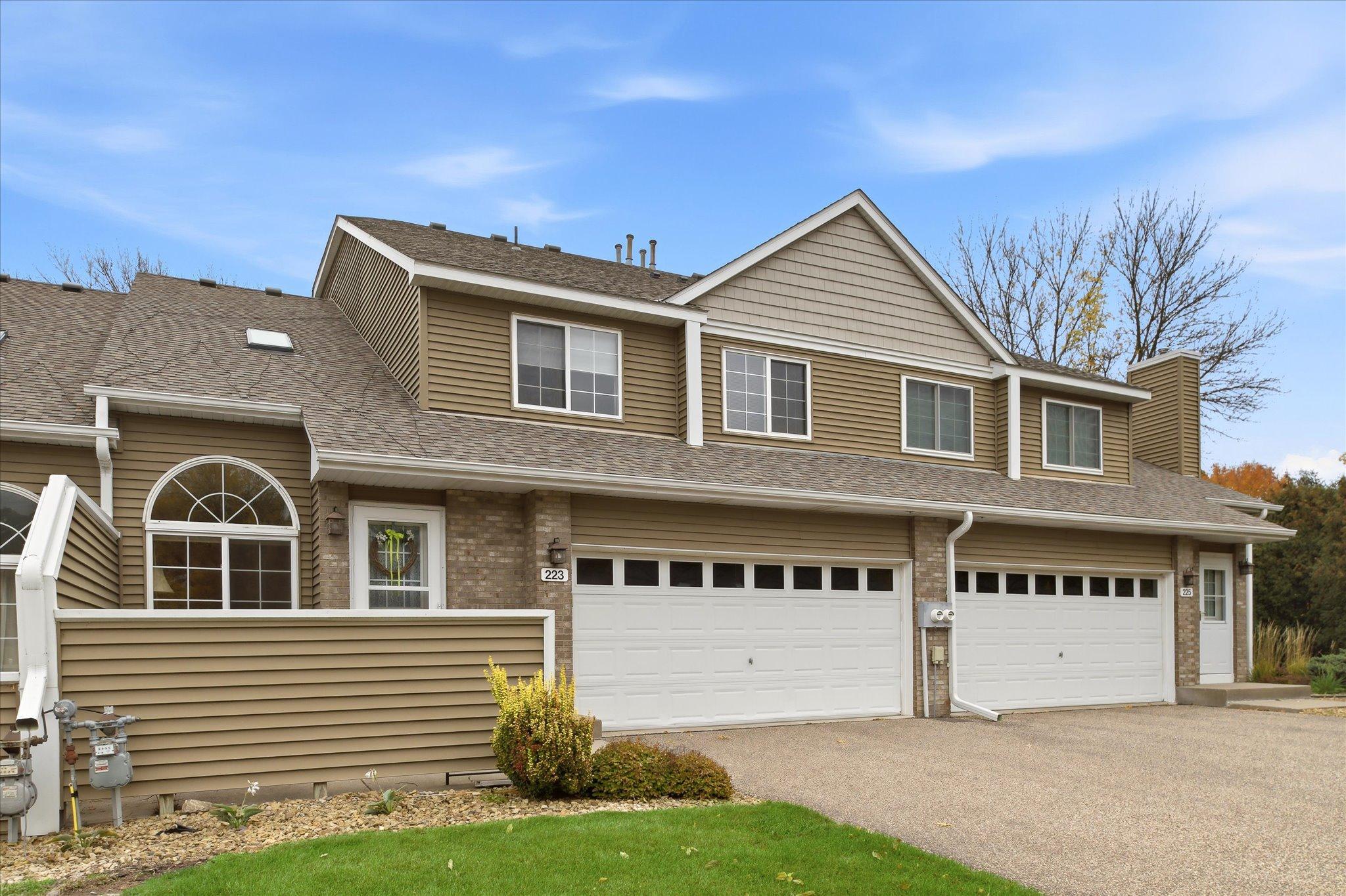 02-223 Primrose Ct [3478700]- 002.jpg