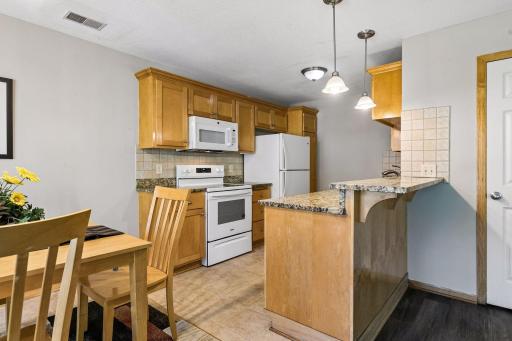 1881 Garden Way - Spacecrafting - 0016.jpg