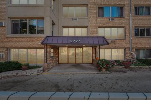 2727 W 43rd Street, 103, Minneapolis, MN 55410