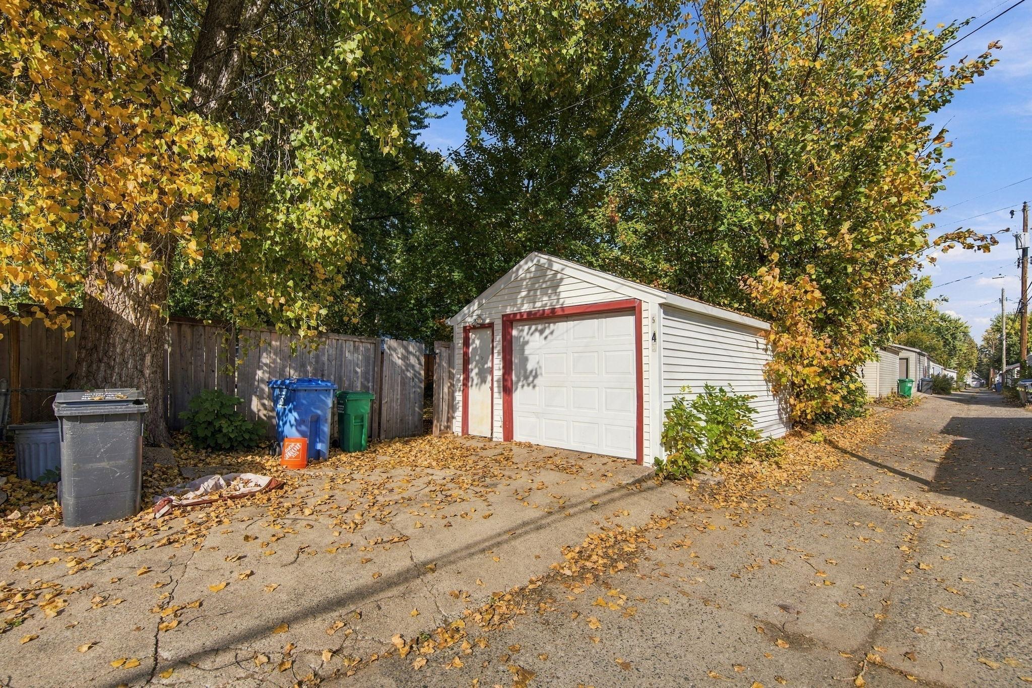 The single-car garage provides convenient indoor parking during the winter, along with extra space for storage.