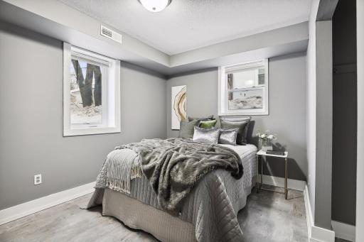 439 Arlington Avenue E, Saint Paul, MN 55130