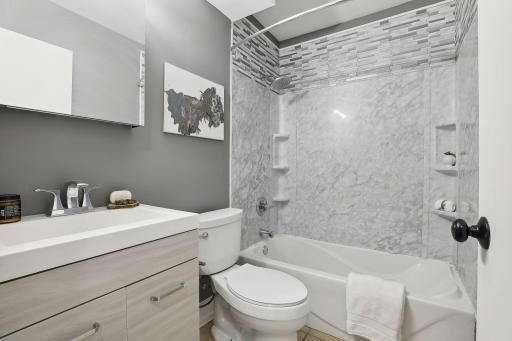 439 Arlington Avenue E, Saint Paul, MN 55130