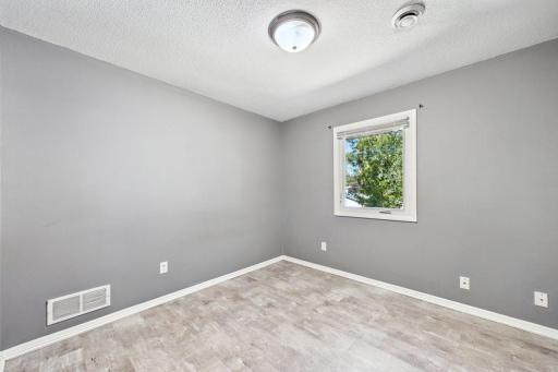 439 Arlington Avenue E, Saint Paul, MN 55130