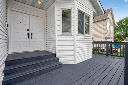 1055 N Shore Drive, Forest Lake, MN 55025