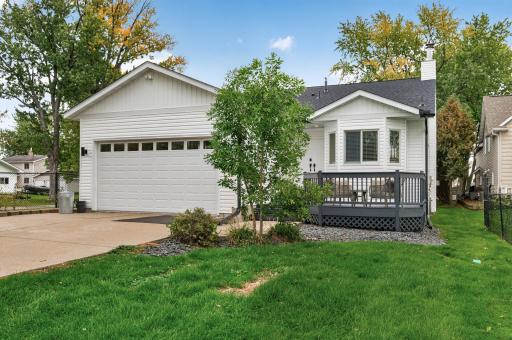 1055 N Shore Drive, Forest Lake, MN 55025