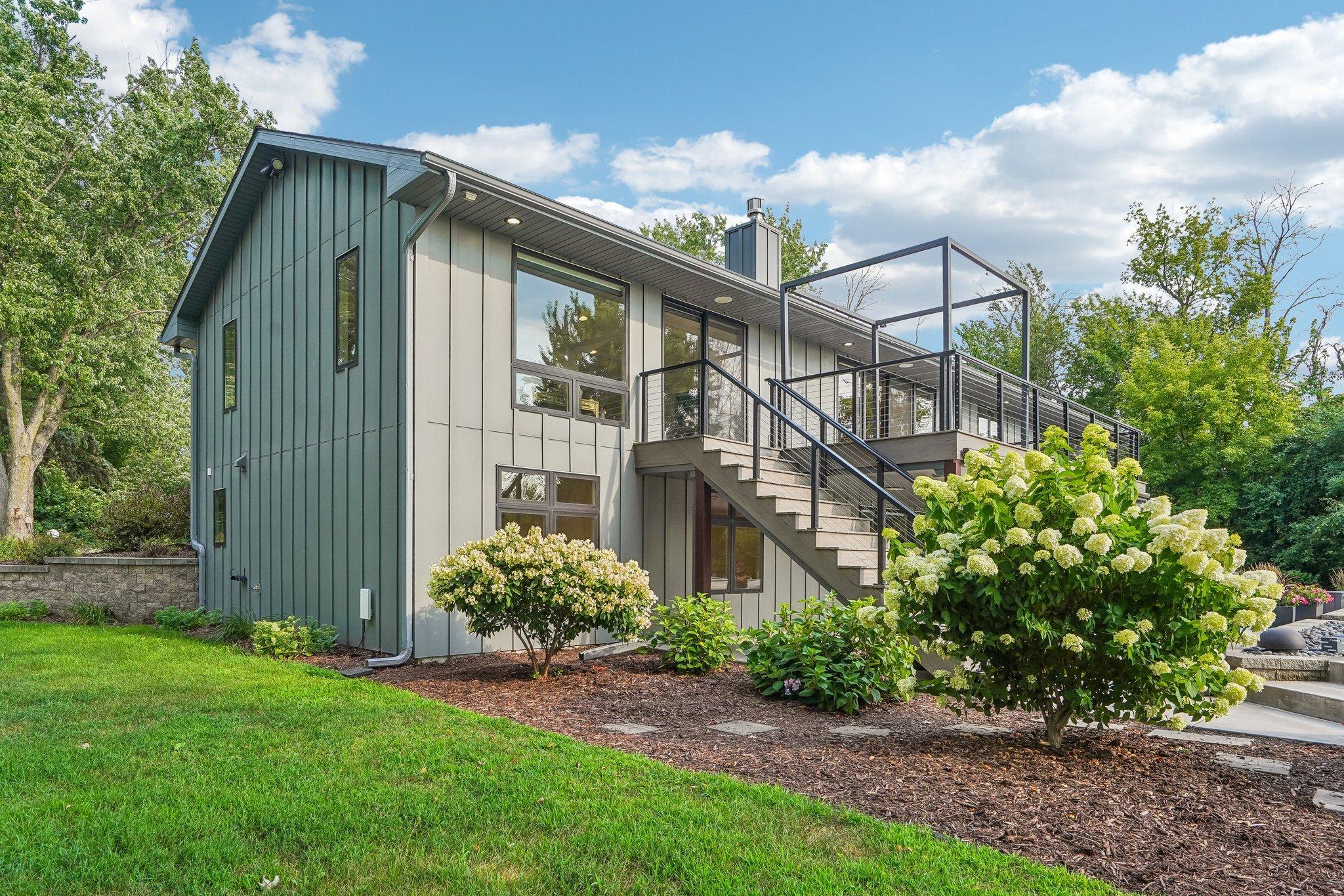 77-web-or-mls-Old Mill Ct-S0508-077.jpg