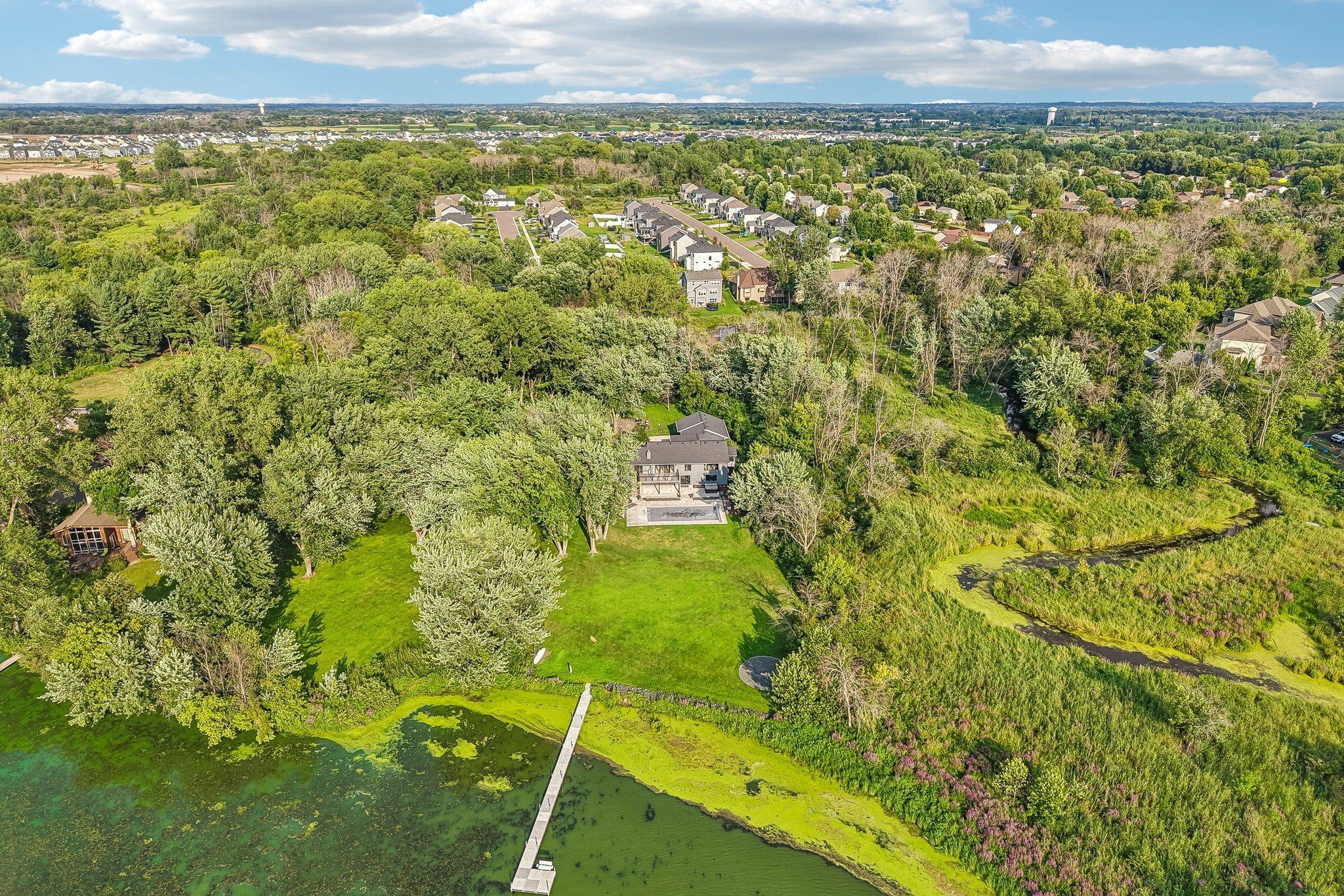 107-web-or-mls-Old Mill Ct-S0508-107.jpg