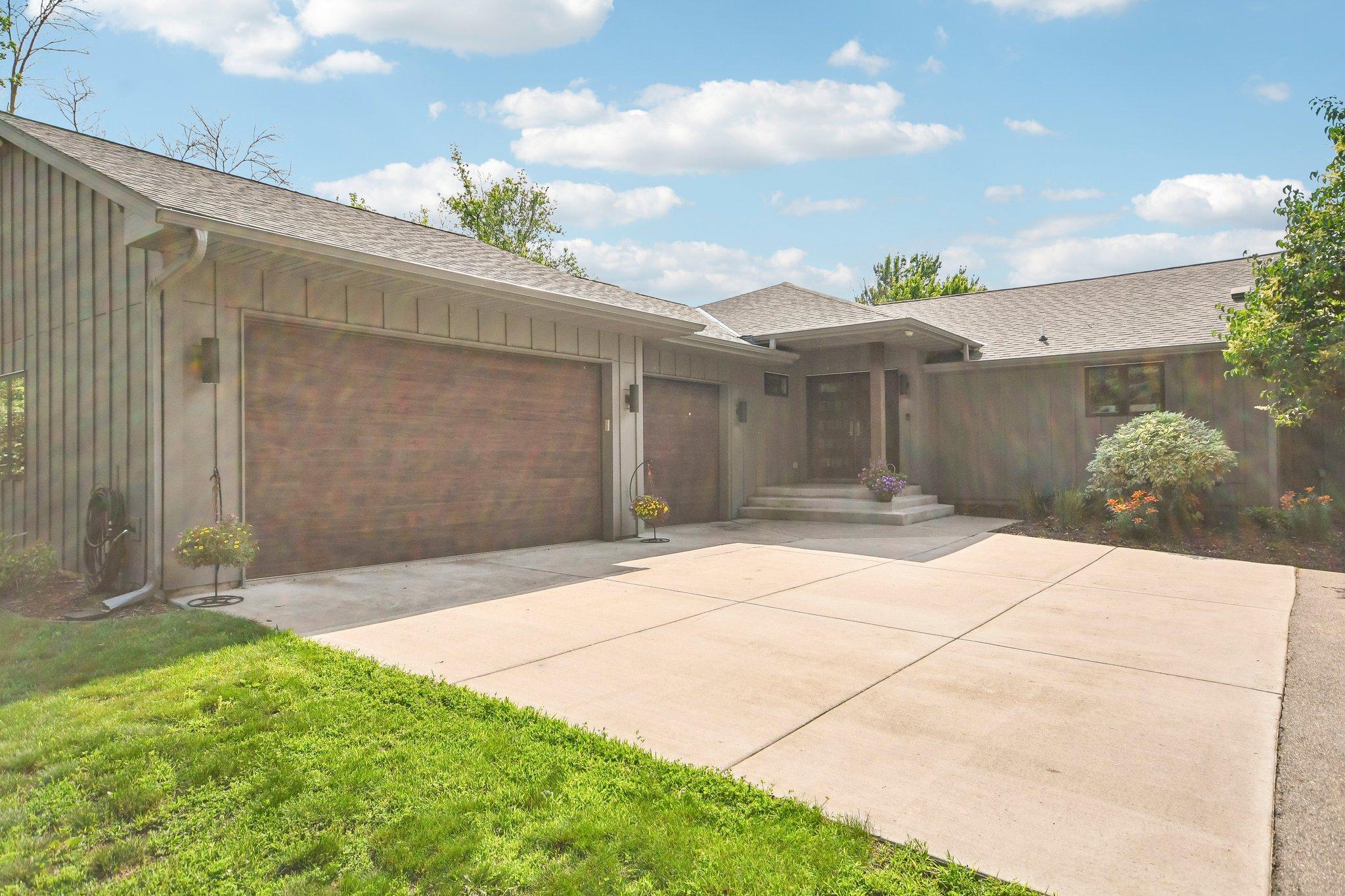 30-web-or-mls-Old Mill Rd-S0207-002.jpg