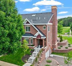 10823 Falling Water Lane, B, Woodbury, MN 55129