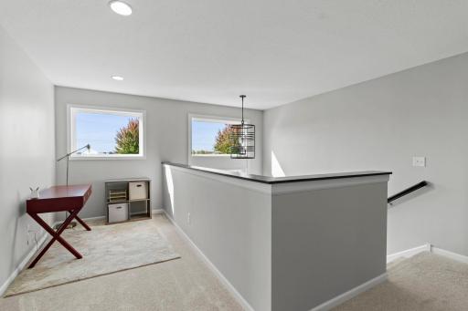 6694 Lakeview Circle NE, Albertville, MN 55301