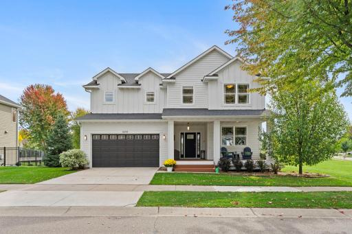 6694 Lakeview Circle NE, Albertville, MN 55301