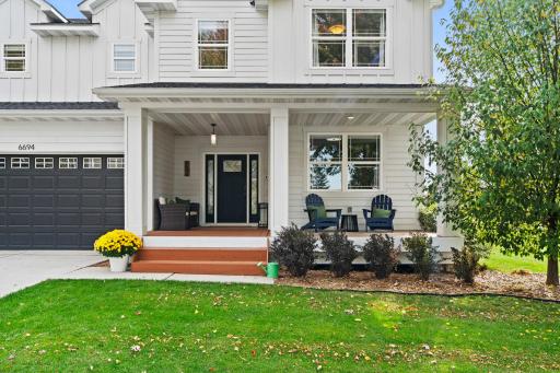 6694 Lakeview Circle NE, Albertville, MN 55301