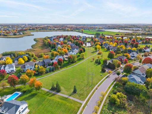 6694 Lakeview Circle NE, Albertville, MN 55301