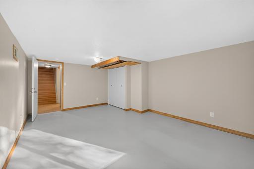 2695 Maryland Avenue E, Maplewood, MN 55119