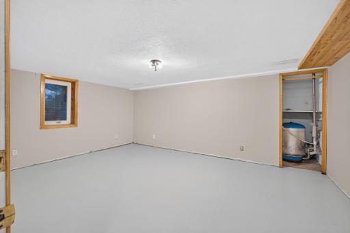 2695 Maryland Avenue E, Maplewood, MN 55119