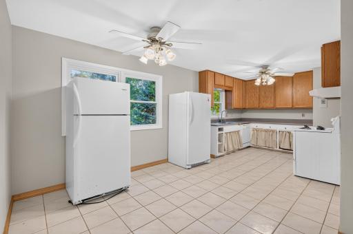 2695 Maryland Avenue E, Maplewood, MN 55119