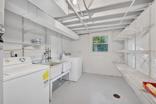 2695 Maryland Avenue E, Maplewood, MN 55119