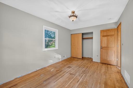 2695 Maryland Avenue E, Maplewood, MN 55119