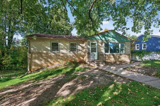 2695 Maryland Avenue E, Maplewood, MN 55119