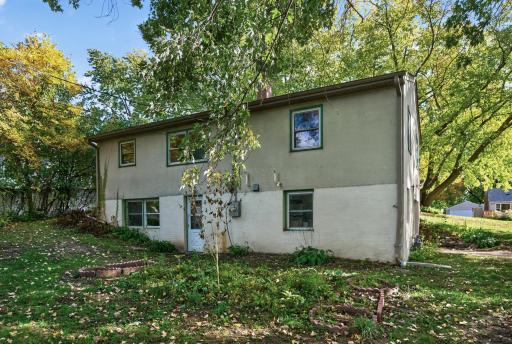 2695 Maryland Avenue E, Maplewood, MN 55119