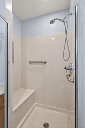 2307 Mckinley Street NE, Minneapolis, MN 55418