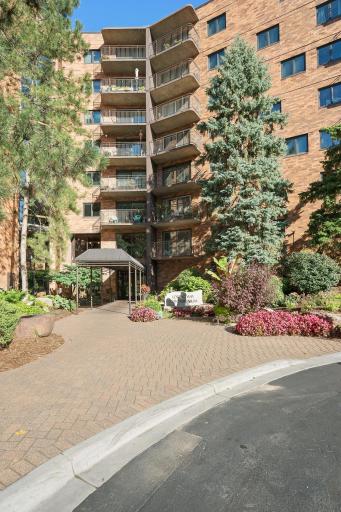Loring Way Condominiums-A Great Place to Call Home