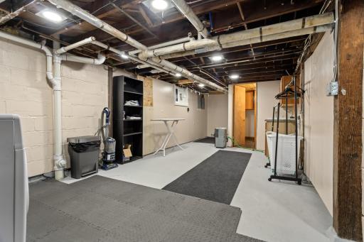 1115 11th Avenue N, Fargo, ND 58102