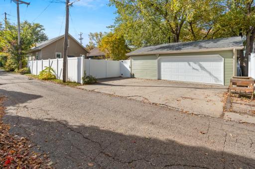 1115 11th Avenue N, Fargo, ND 58102