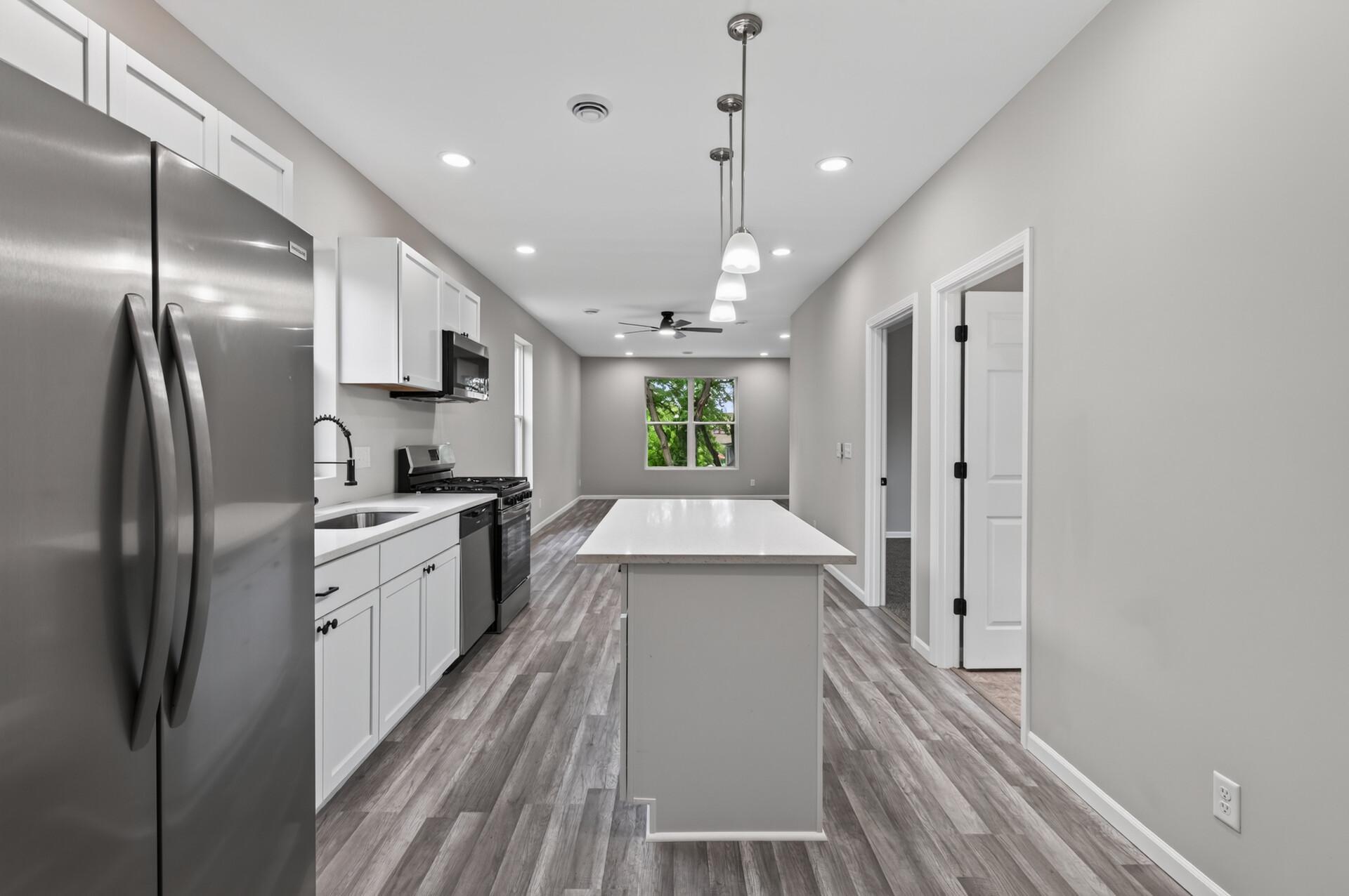 22_274_Lafond_Ave22_mls.jpg