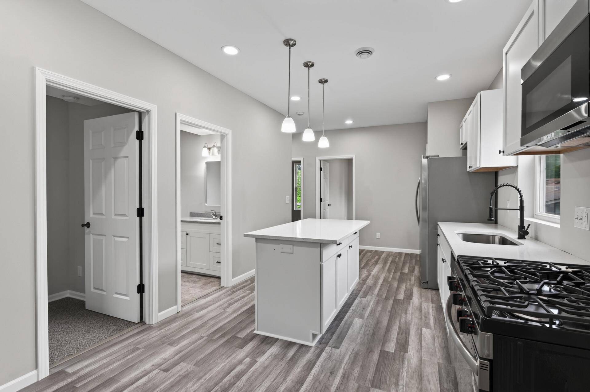 21_274_Lafond_Ave21_mls.jpg