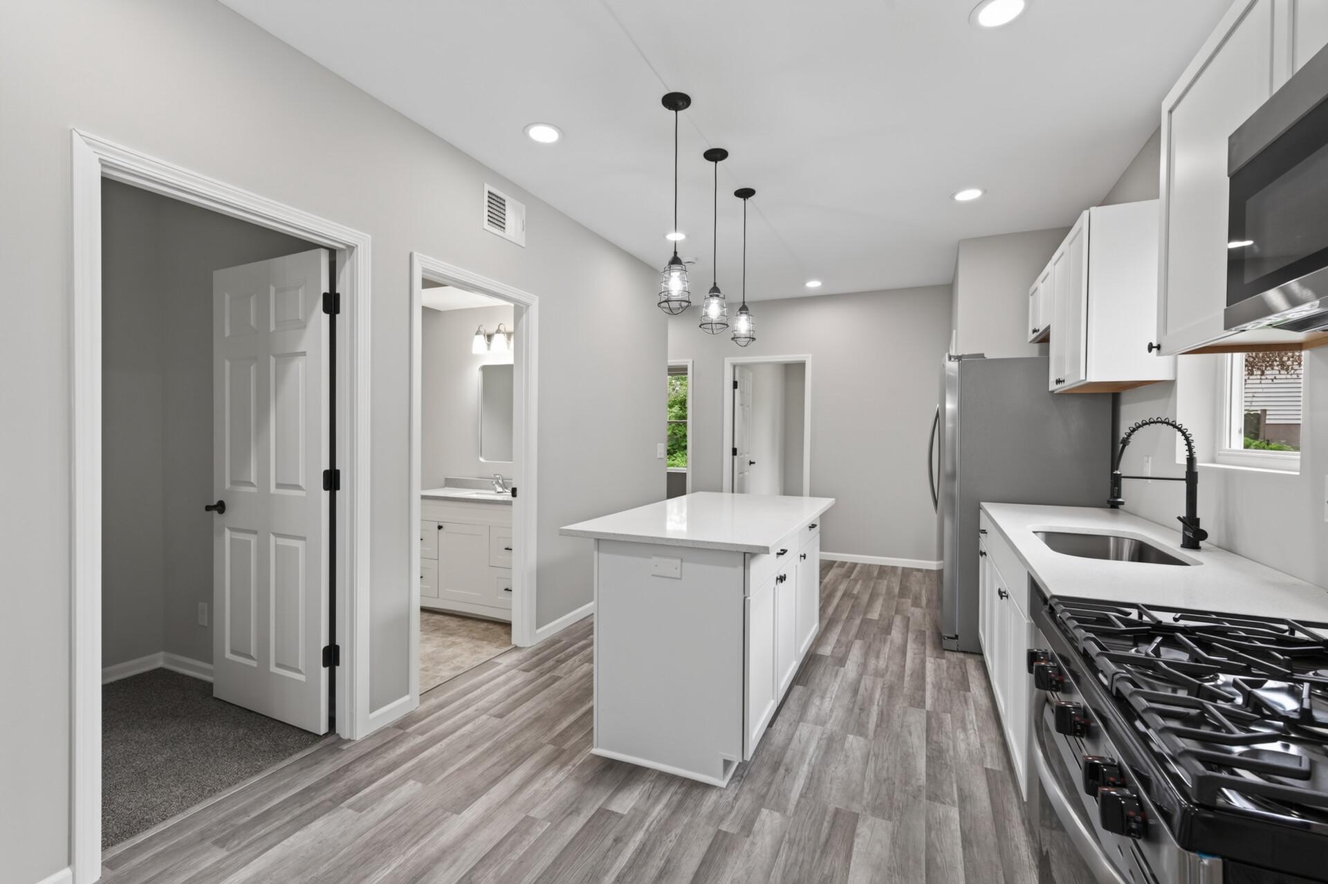 09_274_Lafond_Ave9_mls.jpg