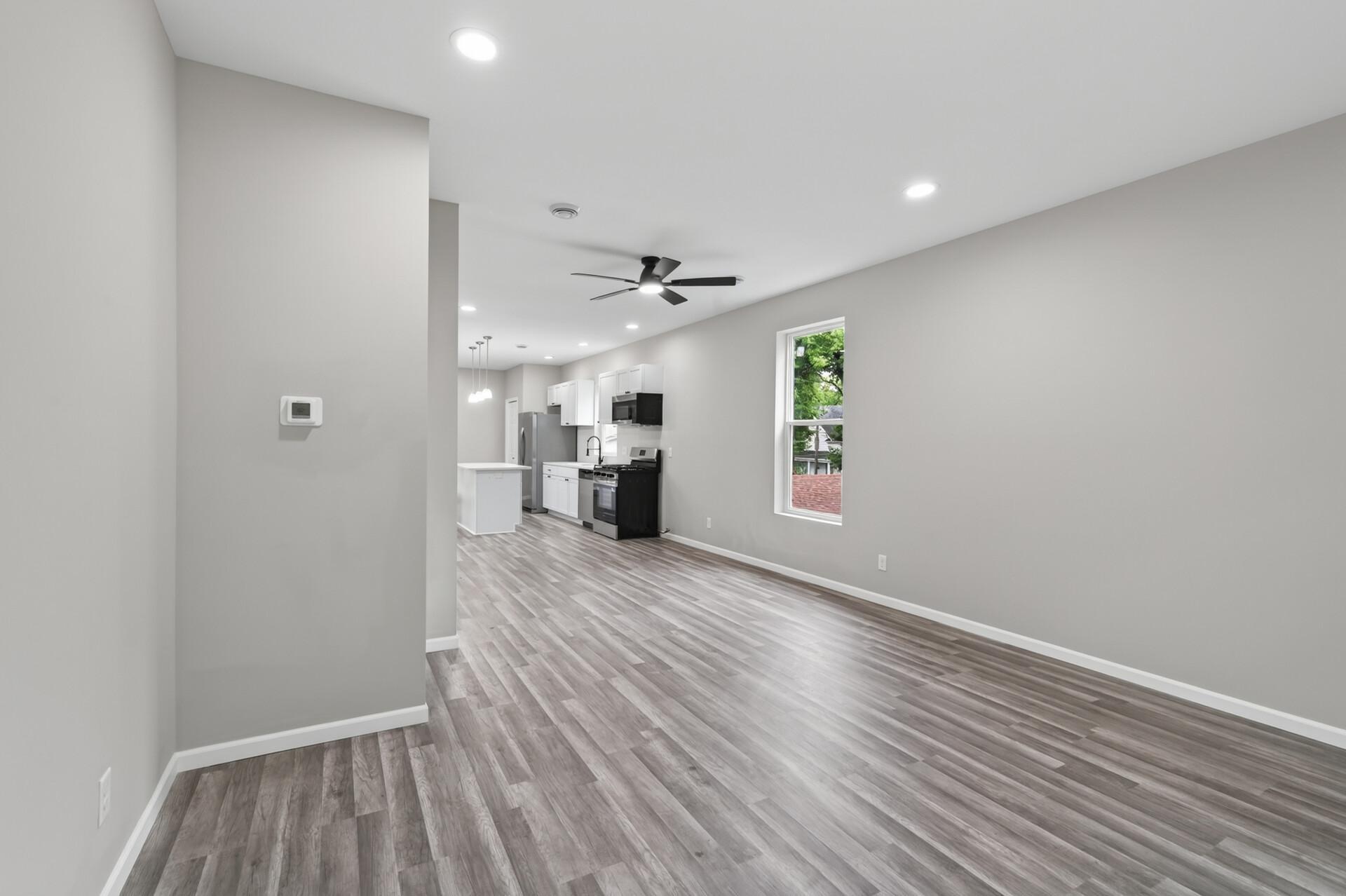 18_274_Lafond_Ave18_mls.jpg