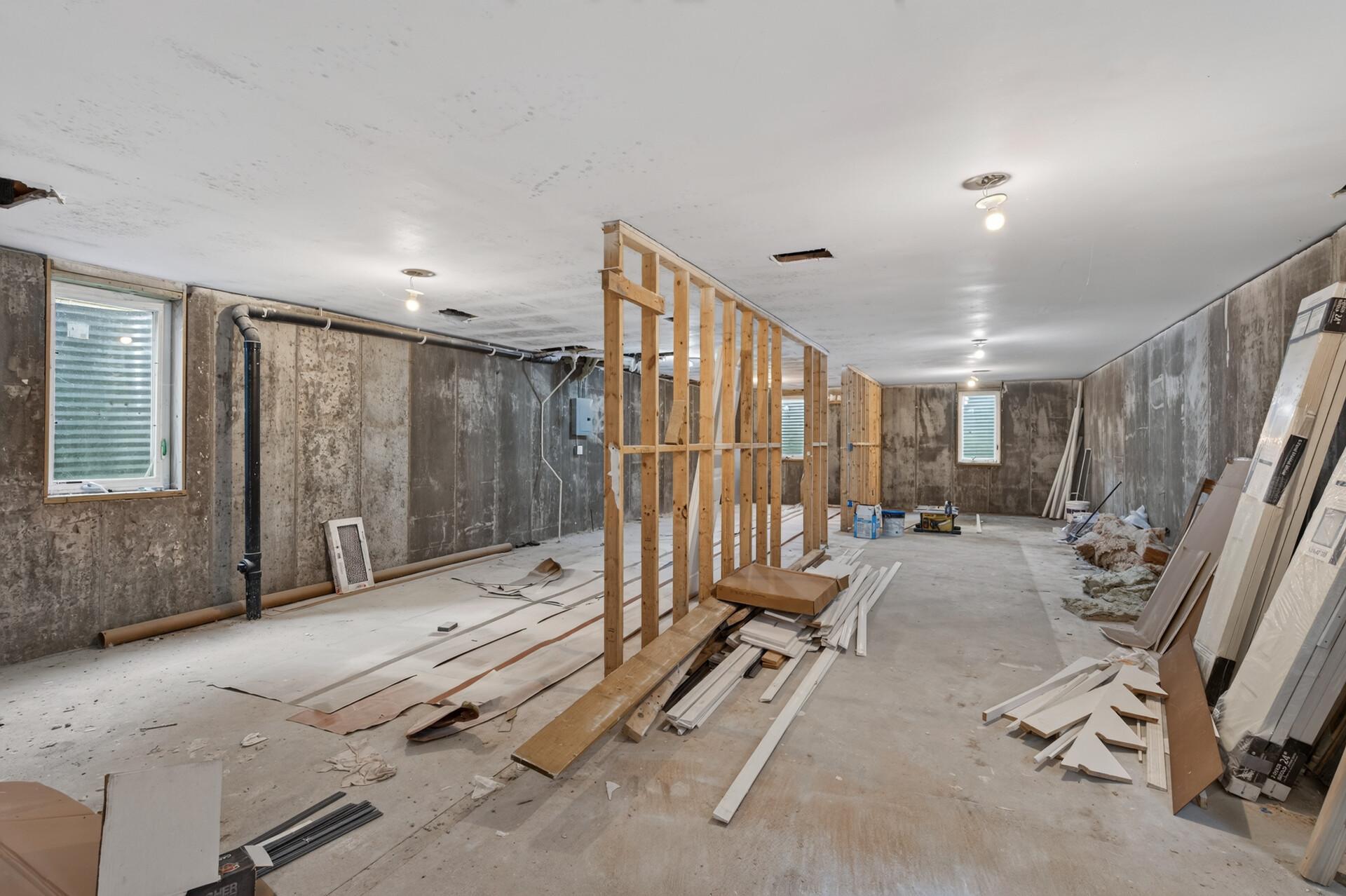 28_274_Lafond_Ave28_mls.jpg
