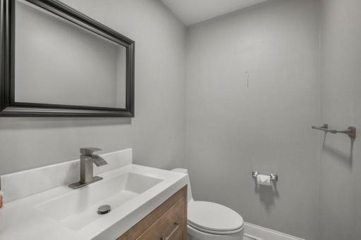 7420 Hyde Park Circle, Edina, MN 55439