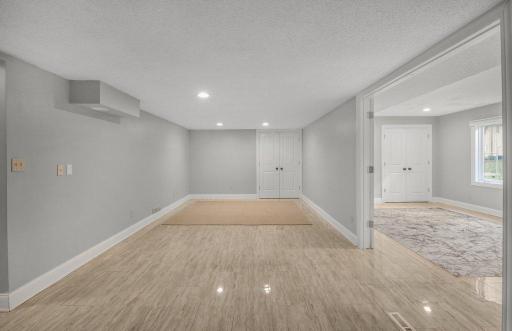 7420 Hyde Park Circle, Edina, MN 55439